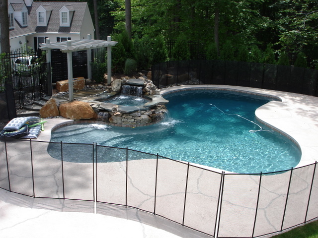 Julies_pool.jpg